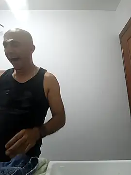 exmilitary online show from October 2, 2025, 3:10 am