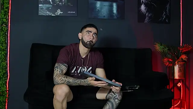 Austin bolt online show from January 7, 2026, 3:00 am