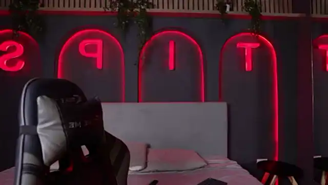 Austin bolt online show from October 21, 2025, 2:22 am