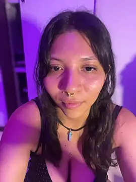 Carlacutte online show from April 4, 2026, 2:07 am