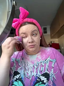 MelanieBrownn online show from February 24, 2025, 7:00 am