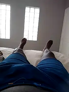 although35 online show from February 14, 2025, 12:03 pm