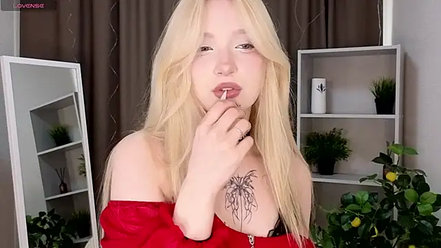 Naughty  Couplles online show from May 23, 2026, 3:05 am