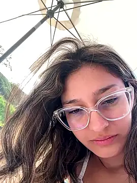 Snapshot of Ary-18 chatting on January 9, 2026, 1:51 pm Ary-18 online show from January 9, 2026, 1:51 pm