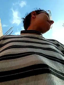 Ary-18 online show from November 22, 2025, 1:43 pm