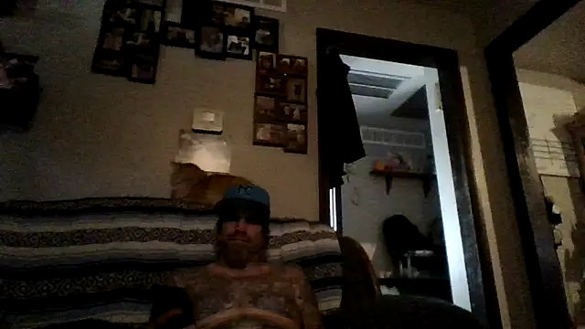 clitstitsandbongrips online show from October 5, 2025, 8:54 pm