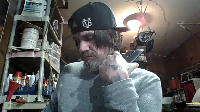 clitstitsandbongrips online show from December 3, 2024, 7:28 pm