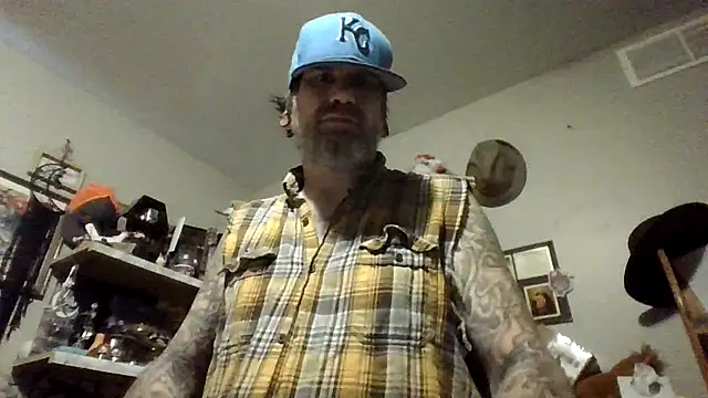 clitstitsandbongrips online show from October 24, 2025, 4:17 pm