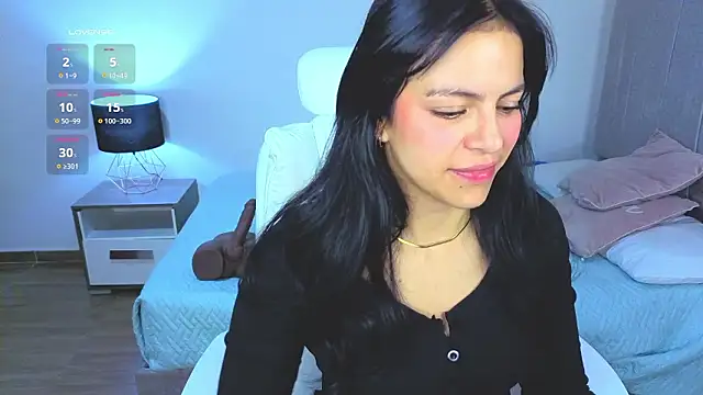 Snapshot of Eliie_Ruizz chatting on February 3, 2026, 4:43 am Eliie Ruizz online show from February 3, 2026, 4:43 am