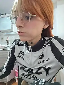 Snapshot of Dani_pegin chatting on May 7, 2026, 1:25 pm Dani pegin online show from May 7, 2026, 1:25 pm