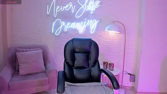 AmberFarrell online show from March 14, 2025, 8:06 pm