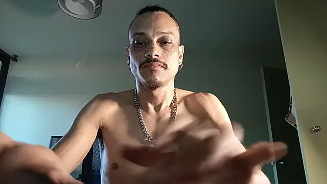 Snapshot of villanocat chatting on November 26, 2025, 11:05 pm villanocat online show from November 26, 2025, 11:05 pm