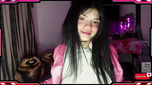 Sarahgin online show from October 25, 2025, 9:30 am