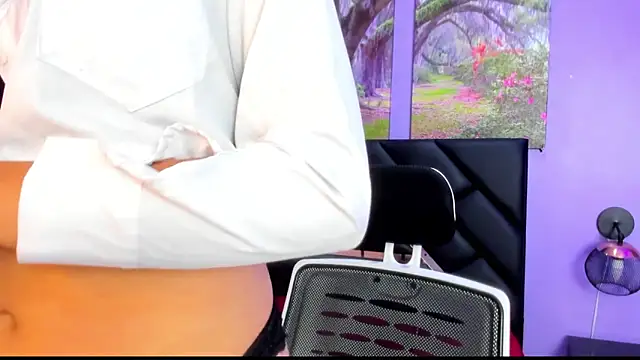 Snapshot of KimberlyVillaLobos chatting on September 16, 2025, 11:55 am KimberlyVillaLobos online show from September 16, 2025, 11:55 am