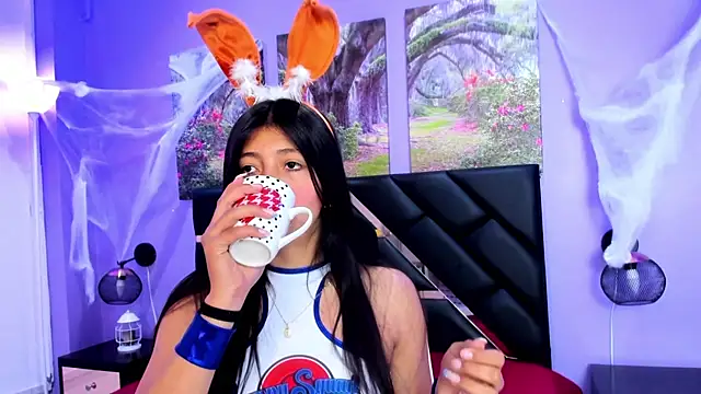 Snapshot of KimberlyVillaLobos chatting on October 31, 2025, 11:40 am KimberlyVillaLobos online show from October 31, 2025, 11:40 am