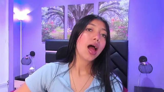 Snapshot of KimberlyVillaLobos chatting on November 26, 2025, 11:32 am KimberlyVillaLobos online show from November 26, 2025, 11:32 am