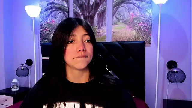 KimberlyVillaLobos online show from January 17, 2026, 11:36 am