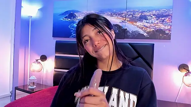 KimberlyVillaLobos online show from March 3, 2026, 11:39 am