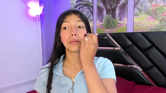 Snapshot of KimberlyVillaLobos chatting on October 1, 2025, 11:58 am KimberlyVillaLobos online show from October 1, 2025, 11:58 am