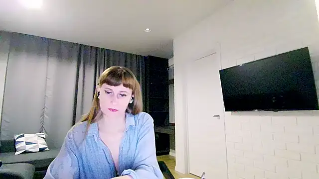 Daniella Lorente online show from February 26, 2026, 9:15 pm