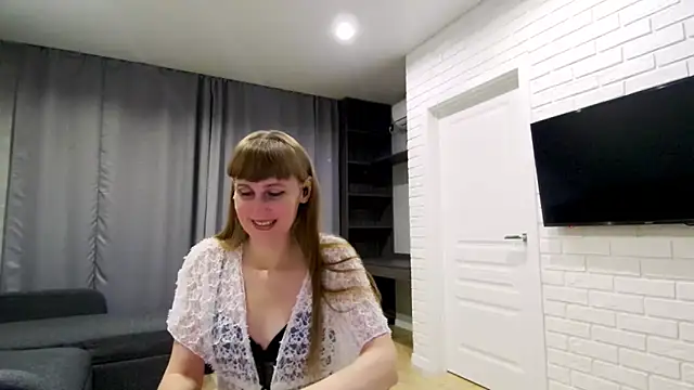 Daniella Lorente online show from November 11, 2025, 11:42 pm