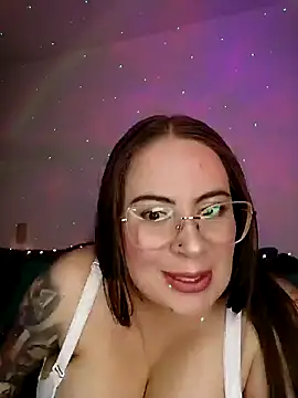 Snapshot of soofy__ chatting on December 4, 2025, 4:22 am soofy online show from December 4, 2025, 4:22 am