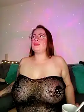 soofy   online show from March 27, 2026, 4:32 am