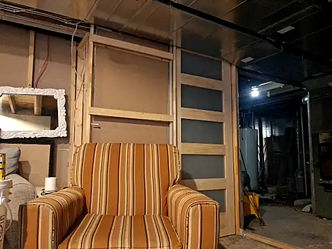 Snapshot of Frankdick01 chatting on February 5, 2026, 12:28 am Frankdick01 online show from February 5, 2026, 12:28 am