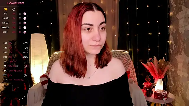 hannacheekss  online show from December 22, 2025, 2:11 am