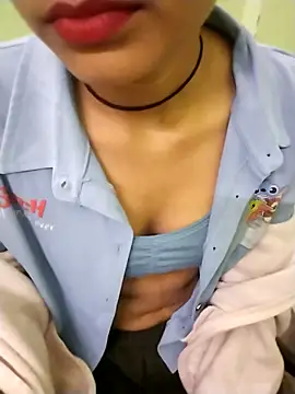 Sexy Mushroom online show from December 17, 2025, 8:08 am