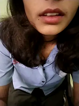 Sexy Mushroom online show from December 18, 2025, 1:15 pm