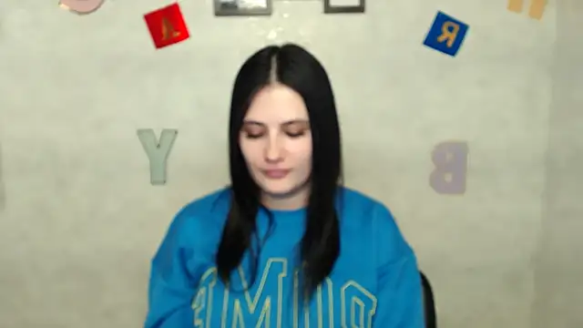 Snapshot of AliceSexyyy_ chatting on February 17, 2025, 4:17 pm AliceSexyyy online show from February 17, 2025, 4:17 pm