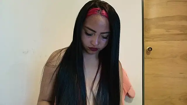 Snapshot of Dailyn_Adams chatting on September 19, 2025, 1:09 am Dailyn Adams online show from September 19, 2025, 1:09 am