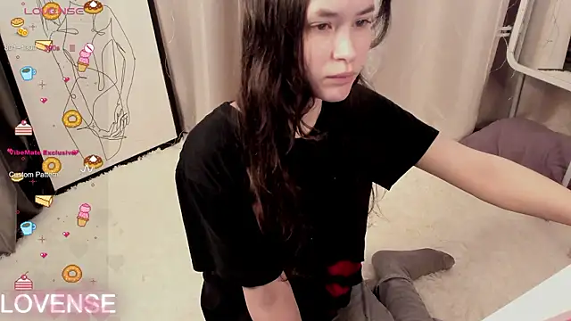 Emily Strikeee online show from March 13, 2026, 3:44 am