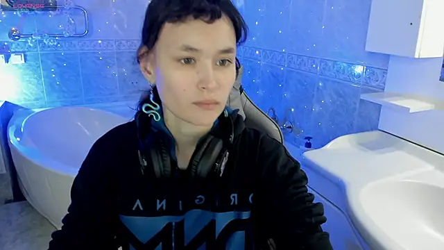 Emily Strikeee online show from October 5, 2025, 10:17 am