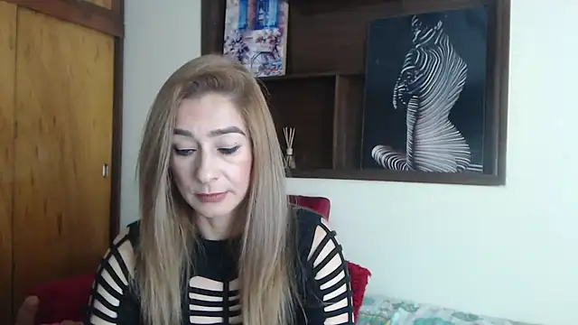 Snapshot of Madam_dali chatting on March 4, 2025, 12:55 pm Madam dali online show from March 4, 2025, 12:55 pm