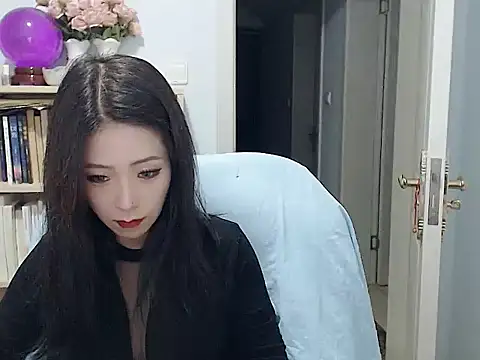 Snapshot of SuSushi728 chatting on December 18, 2025, 3:49 pm SuSushi728 online show from December 18, 2025, 3:49 pm