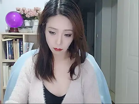 Snapshot of SuSushi728 chatting on November 6, 2025, 3:27 pm SuSushi728 online show from November 6, 2025, 3:27 pm