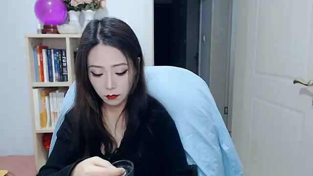 SuSushi728 online show from March 26, 2026, 4:05 pm