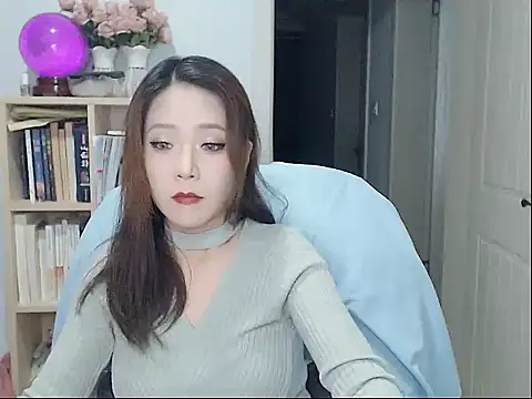 Snapshot of SuSushi728 chatting on November 7, 2025, 3:27 pm SuSushi728 online show from November 7, 2025, 3:27 pm