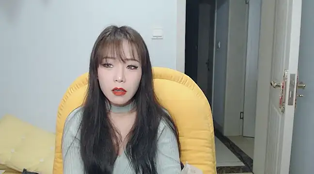 Snapshot of SuSushi728 chatting on March 6, 2025, 3:45 pm SuSushi728 online show from March 6, 2025, 3:45 pm