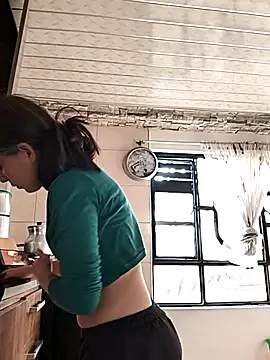 Snapshot of Tefannyy_ chatting on February 20, 2026, 12:51 pm Tefannyy online show from February 20, 2026, 12:51 pm