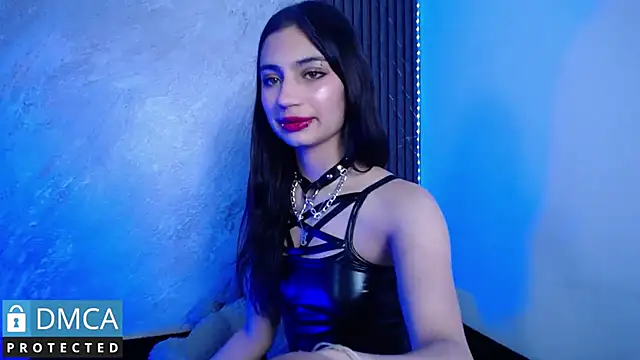 Snapshot of SolBeaumont1 chatting on March 12, 2025, 7:04 pm SolBeaumont1 online show from March 12, 2025, 7:04 pm