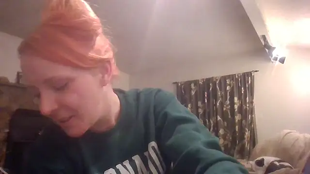 Snapshot of rosequartz chatting on February 7, 2026, 7:05 am rosequartz online show from February 7, 2026, 7:05 am