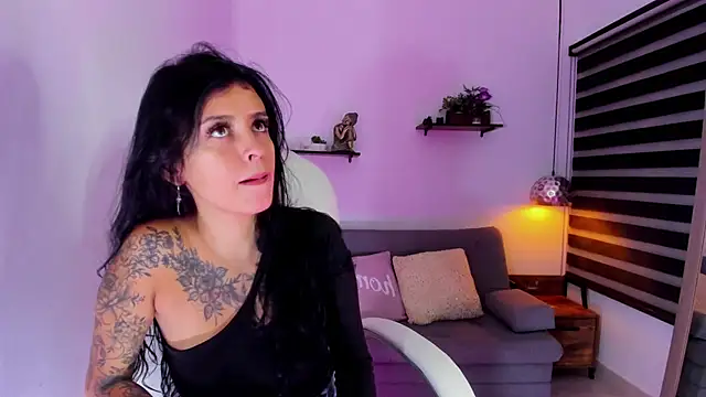 Snapshot of yenny_garcia chatting on September 30, 2025, 6:03 pm yenny garcia online show from September 30, 2025, 6:03 pm