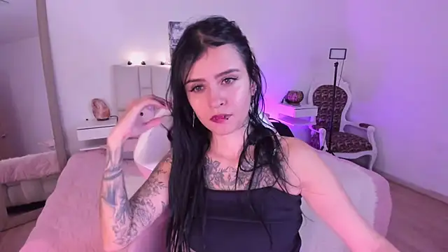 Snapshot of yenny_garcia chatting on June 6, 2026, 6:46 pm yenny garcia online show from June 6, 2026, 6:46 pm