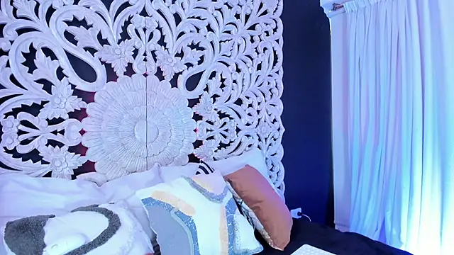 Mindy sweety online show from April 7, 2026, 12:18 pm