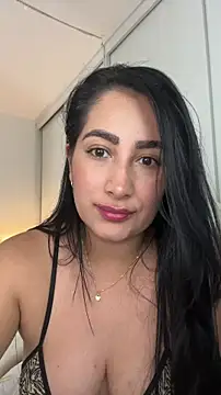 Snapshot of Zara_Sparkle chatting on October 17, 2025, 2:37 am Zara Sparkle online show from October 17, 2025, 2:37 am