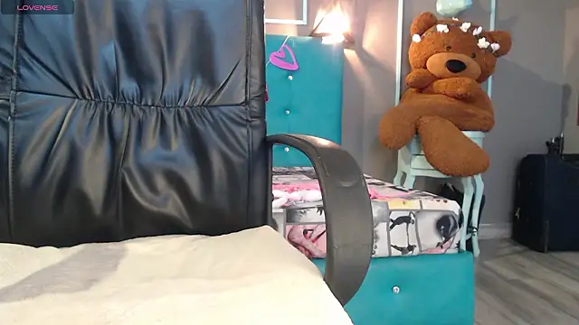 Snapshot of engel_devil chatting on February 21, 2026, 1:02 pm engel devil online show from February 21, 2026, 1:02 pm