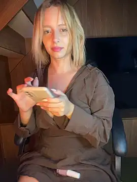 Snapshot of Bellahcha chatting on May 16, 2026, 2:10 am Bellahcha online show from May 16, 2026, 2:10 am